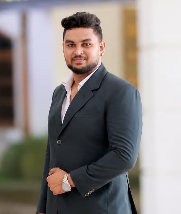 Sanju of the Yatours team