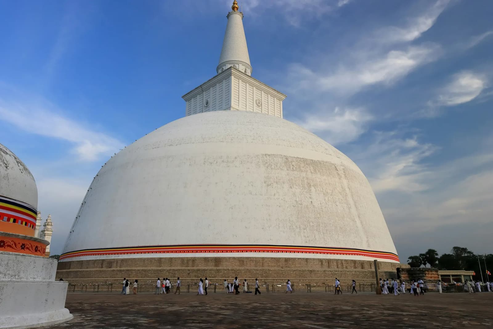 Ruwanwelisaya Stupa