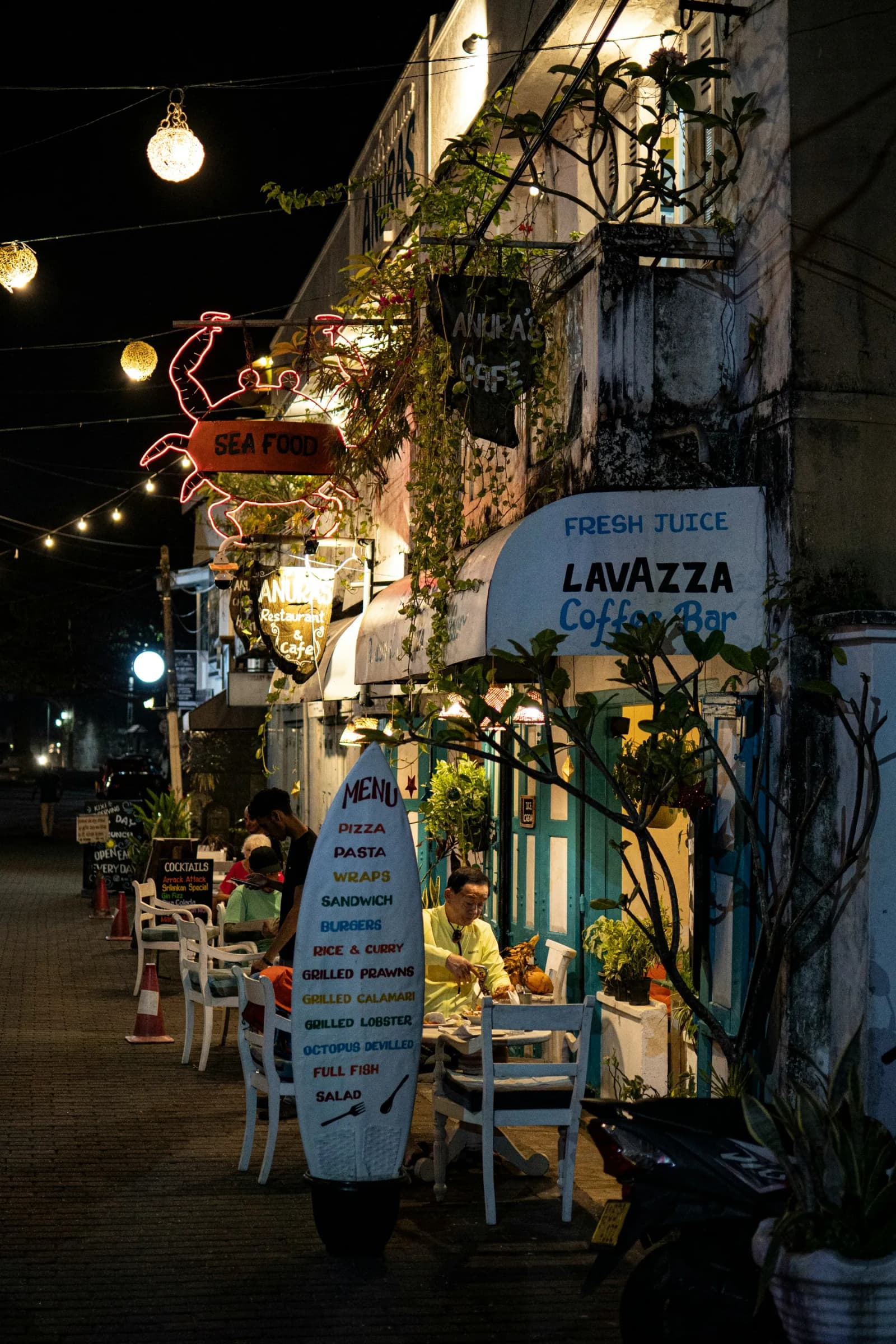 Café dining in Galle Fort